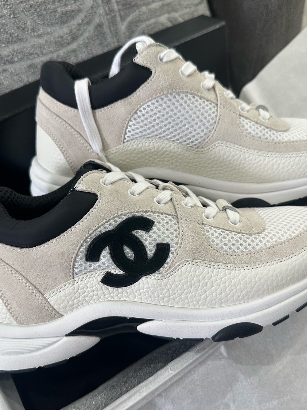 Chanel Low Top Trainer Suede Size 7 - Picture 8 of 9